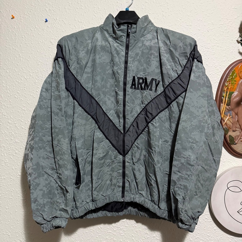 Army IPFU Jacket Mens Large Regular‎ Digital Camouflage Full Zip military